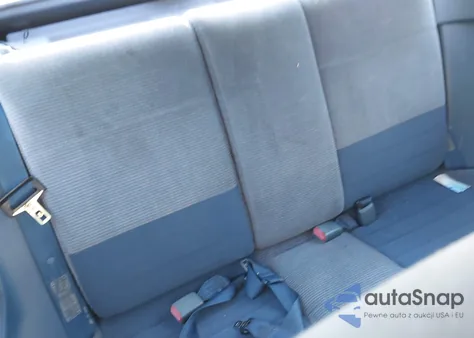 1995 Ford Escort Lx/Sport from USA, damaged, VIN 1FASP11J0SW152657